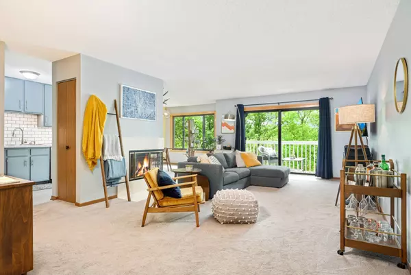 Minnetonka, MN 55343,5664 Sanibel DR #906