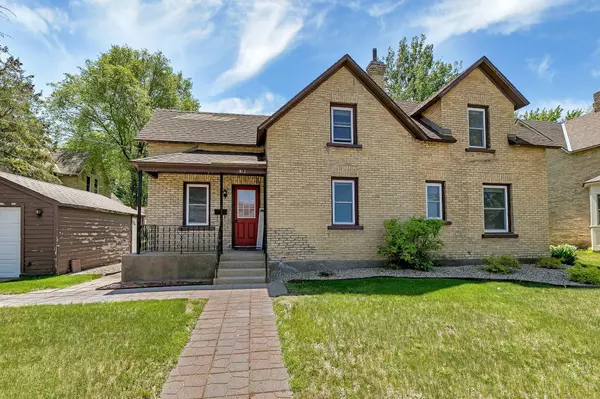 Cold Spring, MN 56320,512 Main ST