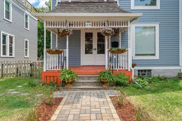 Saint Paul, MN 55104,1636 Englewood AVE