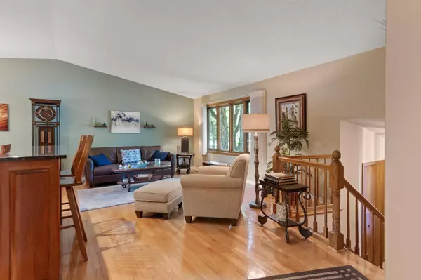 Mounds View, MN 55112,7625 Knollwood DR