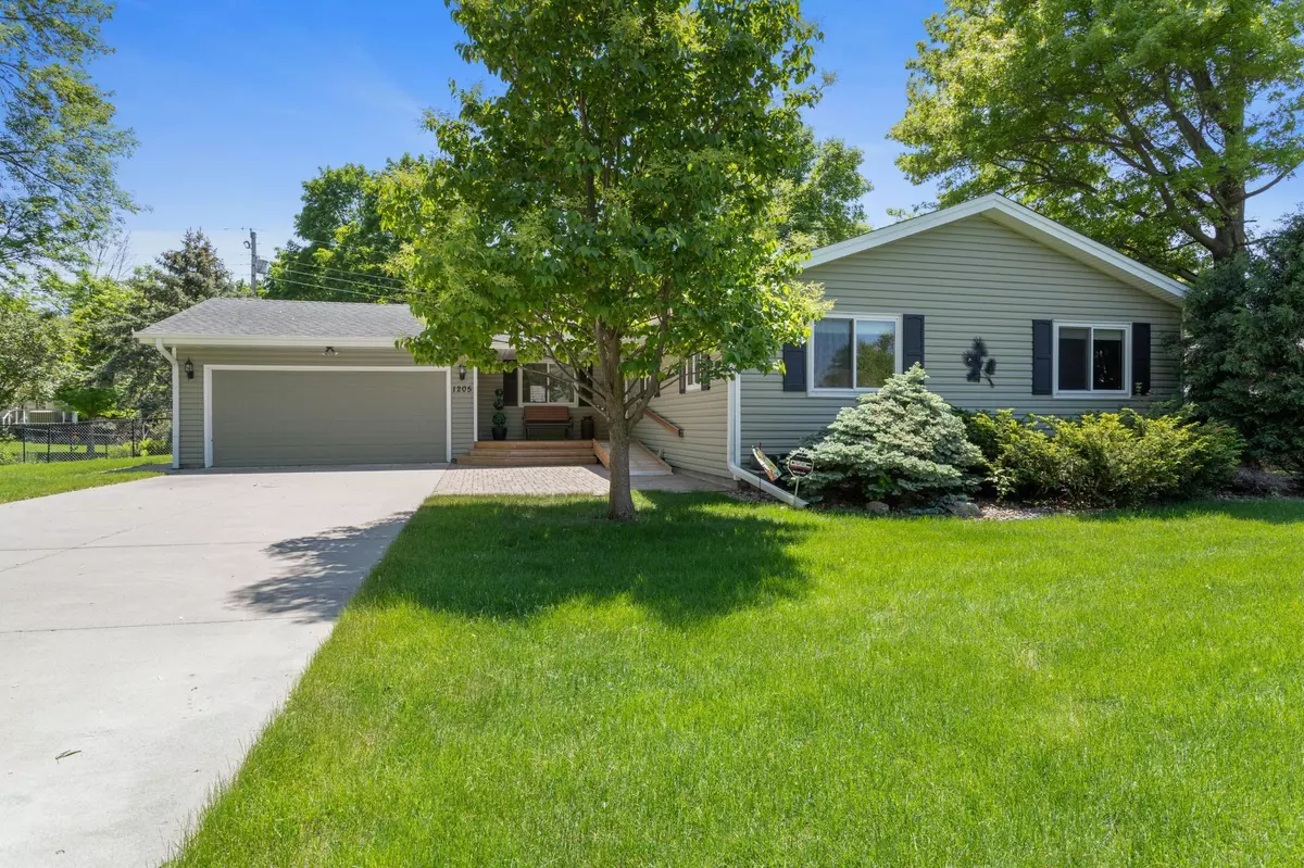 Burnsville, MN 55306,1205 W 155th ST