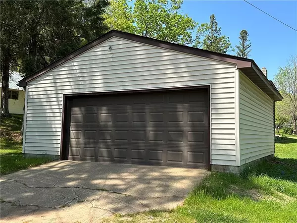 Spooner Twp, WI 54801,1113 Superior ST