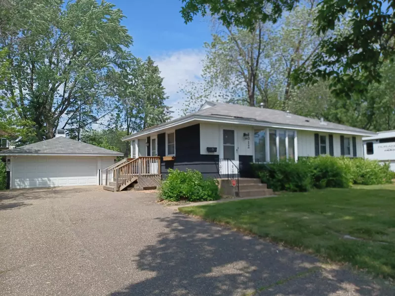 5312 68th AVE N, Brooklyn Center, MN 55429