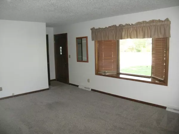 Marshall, MN 56258,601 Dogwood AVE