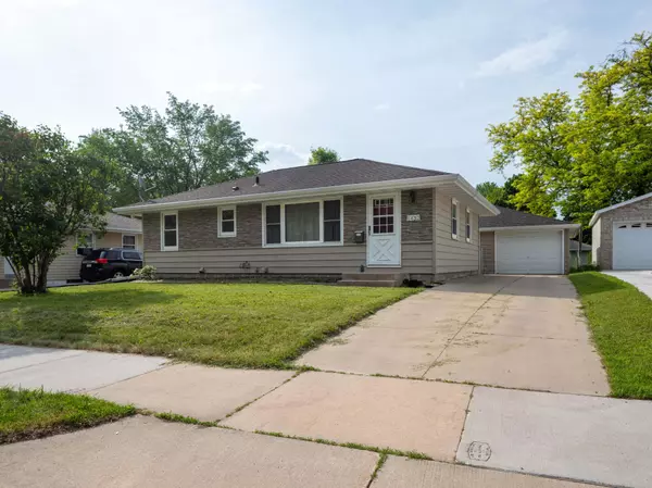 Rochester, MN 55901,1432 Cascade ST NW