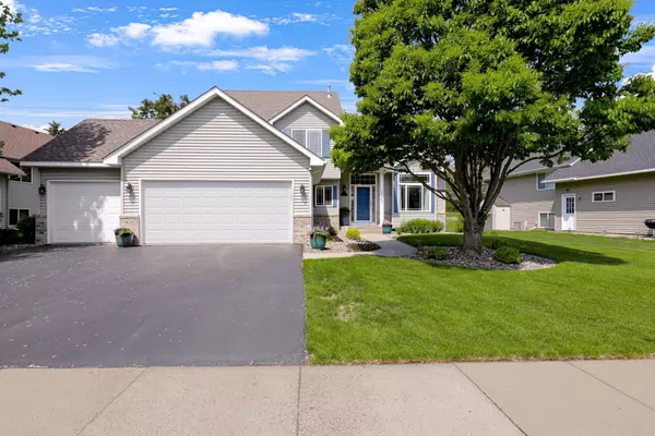 7267 Cambridge RD, Shakopee, MN 55379