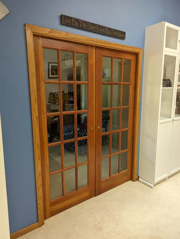 Vadnais Heights, MN 55127,952 Heritage CT E #607