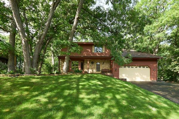 4393 Orion LN,  Eagan,  MN 55123