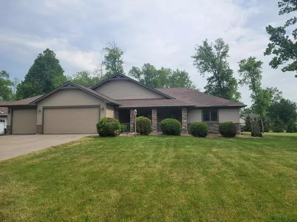 920 Wildflower CT, Amery, WI 54001