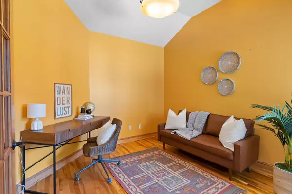 Plymouth, MN 55446,5631 Fernbrook CT N