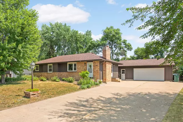 4049 82nd AVE N, Brooklyn Park, MN 55443