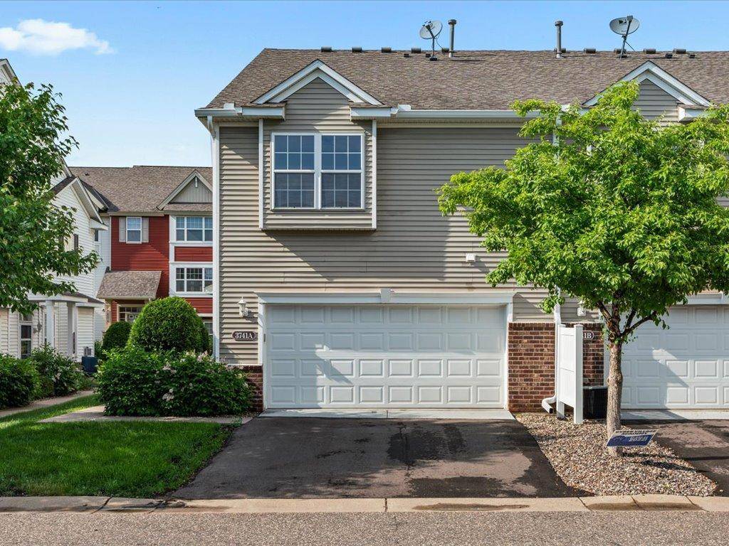 3741 Hazel TRL #A, Woodbury, MN 55129
