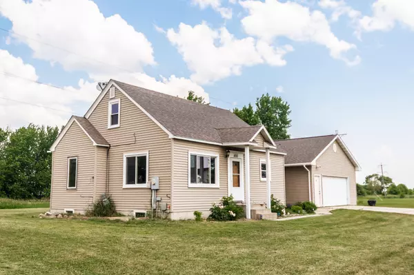 490 Brad ST, Hamburg, MN 55339