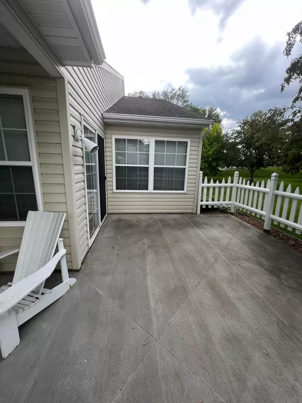 Shakopee, MN 55379,1520 4th AVE E