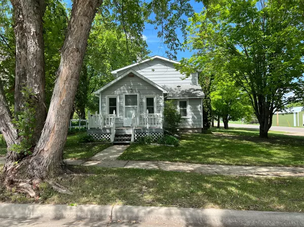 Bertha, MN 56437,102 Cherry ST NW