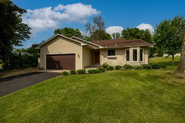 14091 Toledo CT, Savage, MN 55378