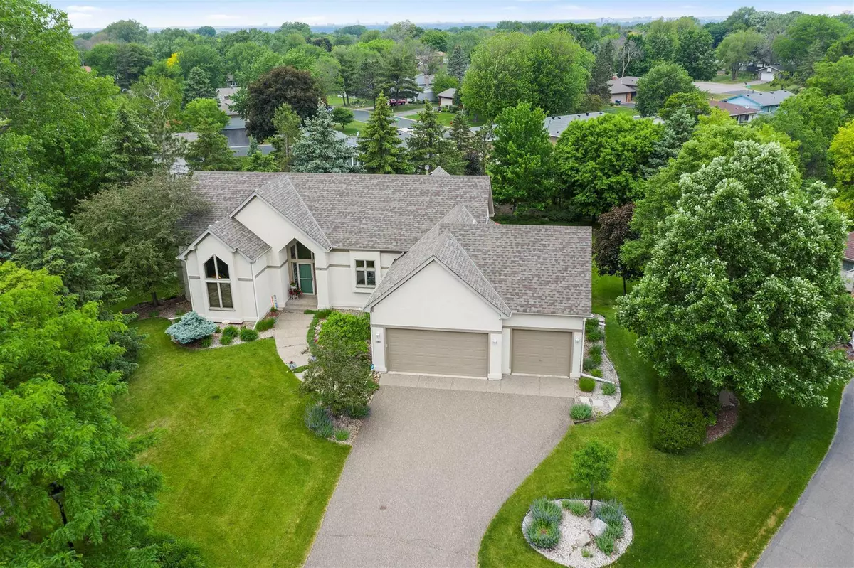 Eagan, MN 55122,3900 Donegal WAY