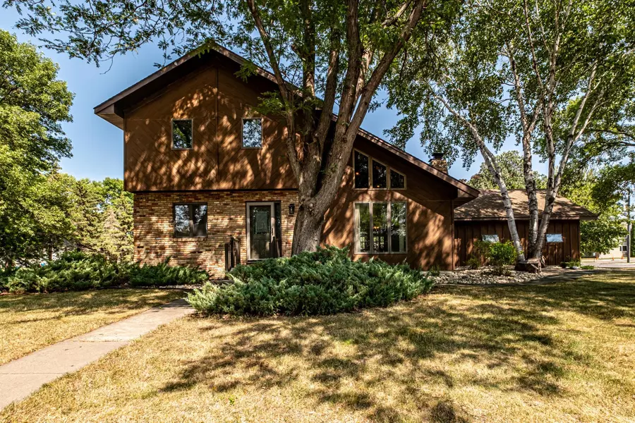 323 NW 7th ST, Buffalo Lake, MN 55314