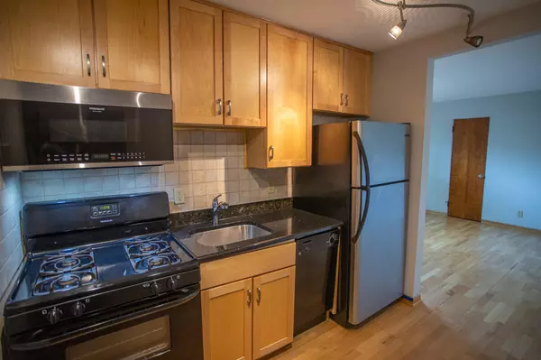 Minneapolis, MN 55419,4517 Grand AVE S #2