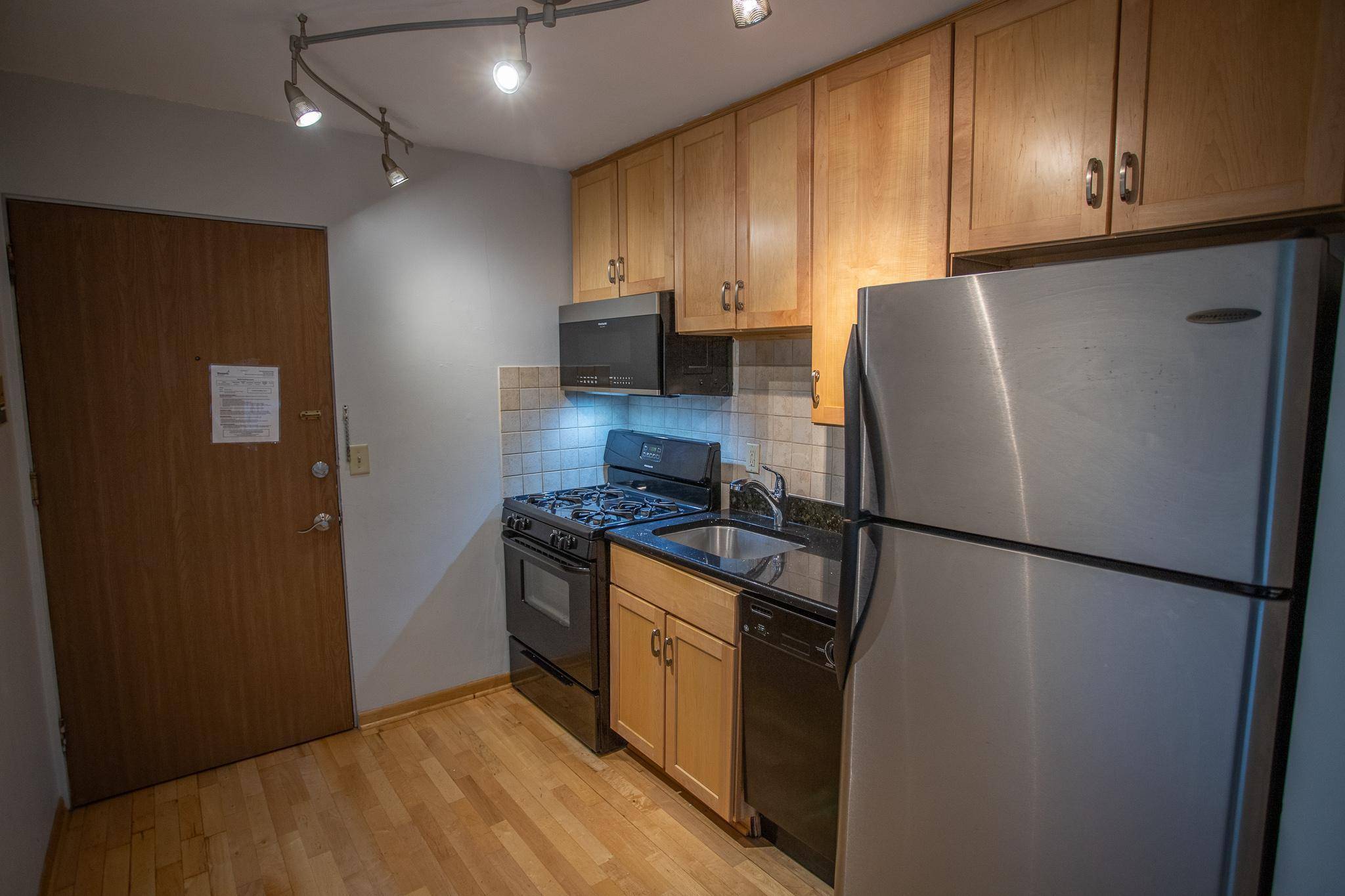 Minneapolis, MN 55419,4517 Grand AVE S #2