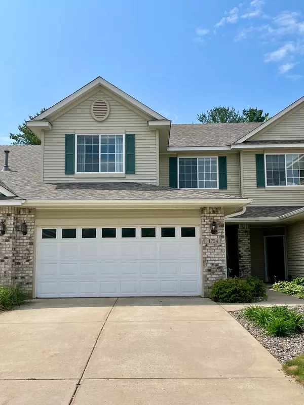 1724 Sunset DR, Northfield, MN 55057