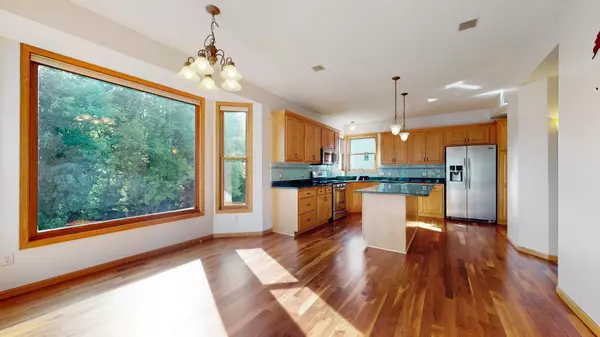 Prior Lake, MN 55372,4583 Hummingbird TRL NE