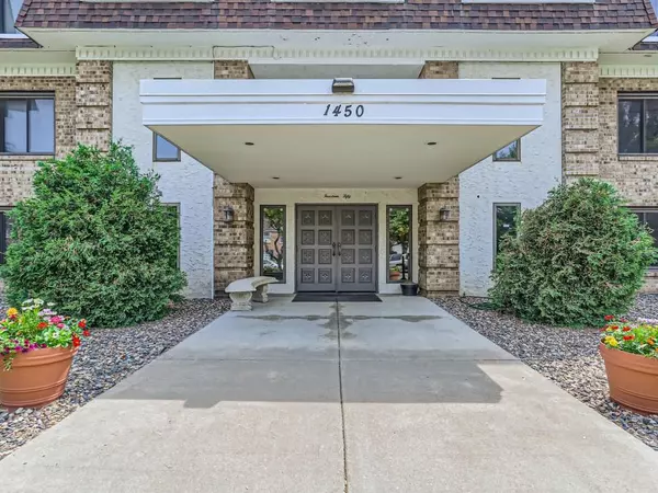 1450 Bidwell ST #116, West Saint Paul, MN 55118