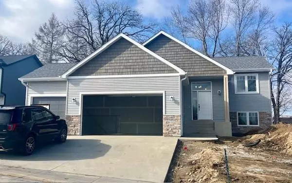 723 34th Avenue CT NW,  Rochester,  MN 55901