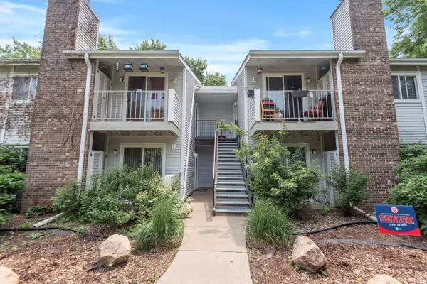 Saint Paul, MN 55116,2272 Benson AVE #E