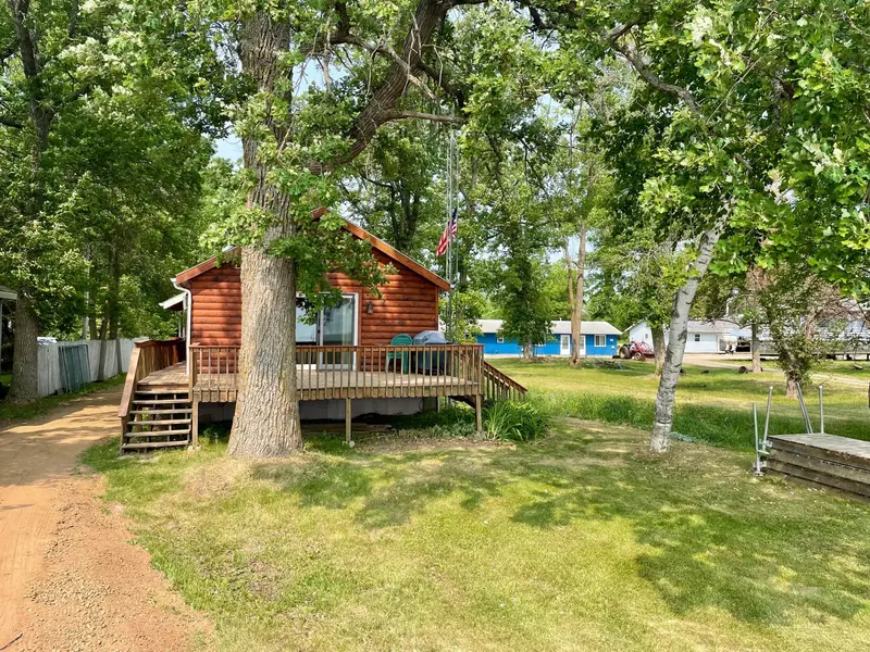 7433 US Highway 169, Garrison, MN 56450