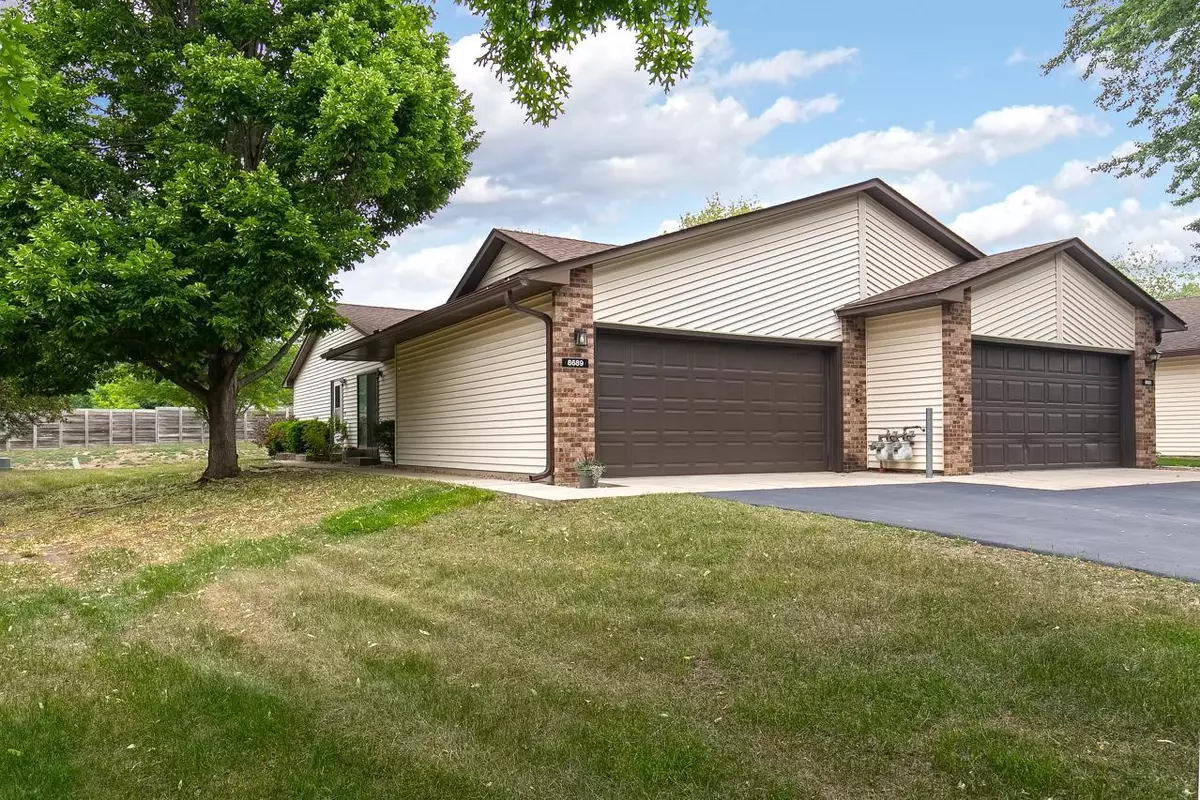 Apple Valley, MN 55124,8689 134th ST W