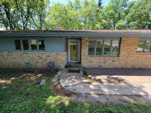 Fergus Falls Twp, MN 56537,517 Guttenberg HTS