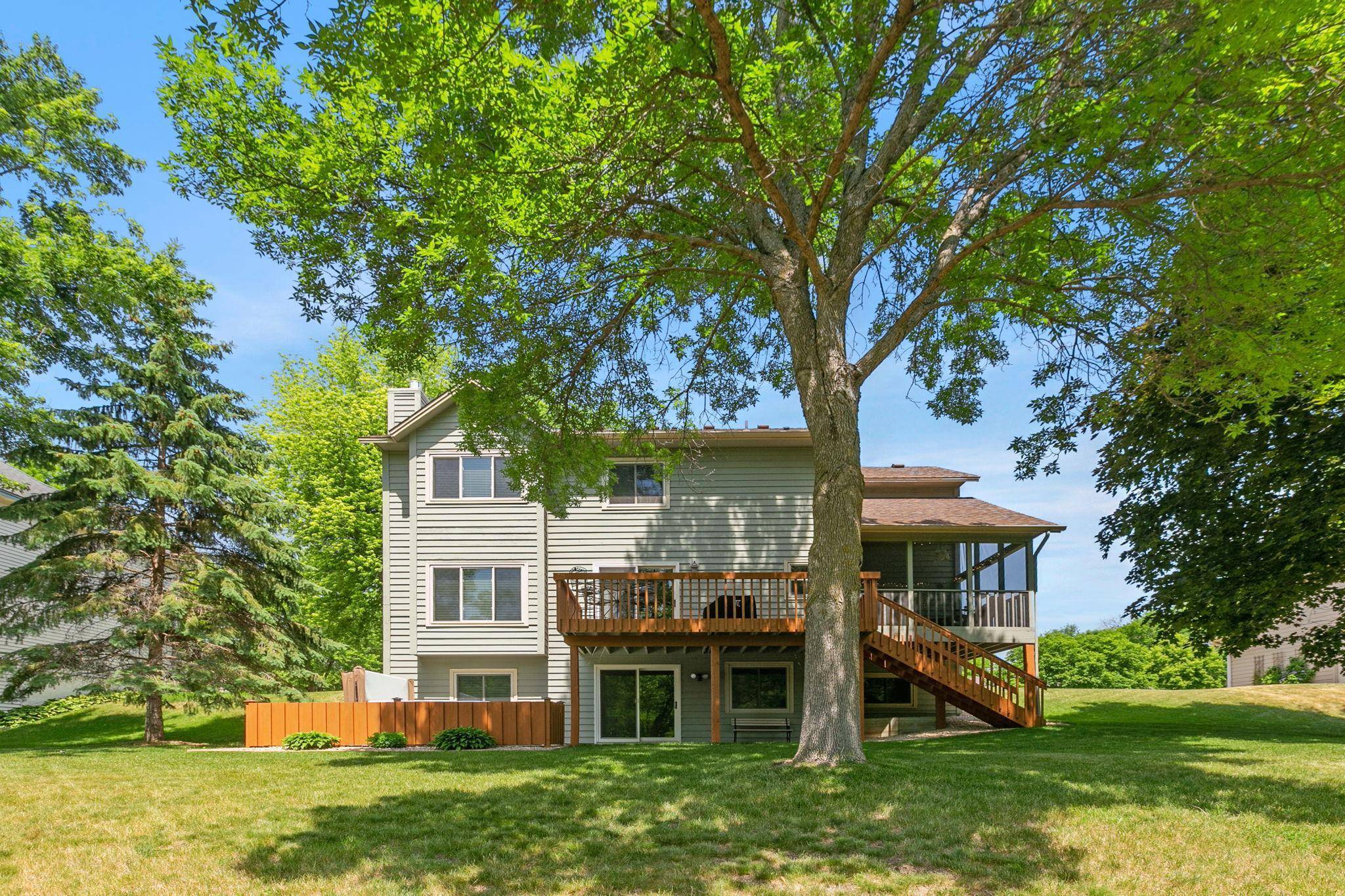 Maple Grove, MN 55311,14889 65th PL N