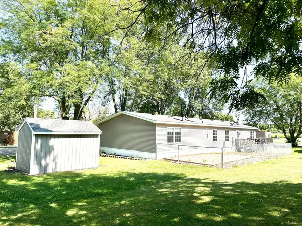 Lake Lillian, MN 56253,720 2nd ST E