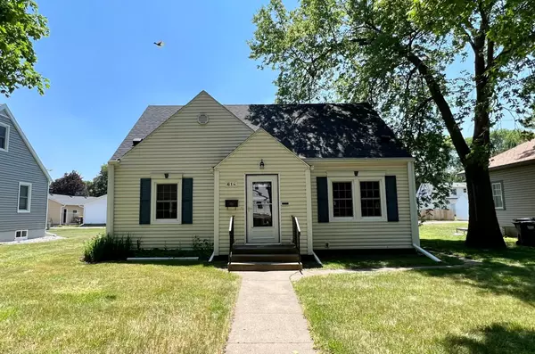 Redwood Falls, MN 56283,614 E 5th ST