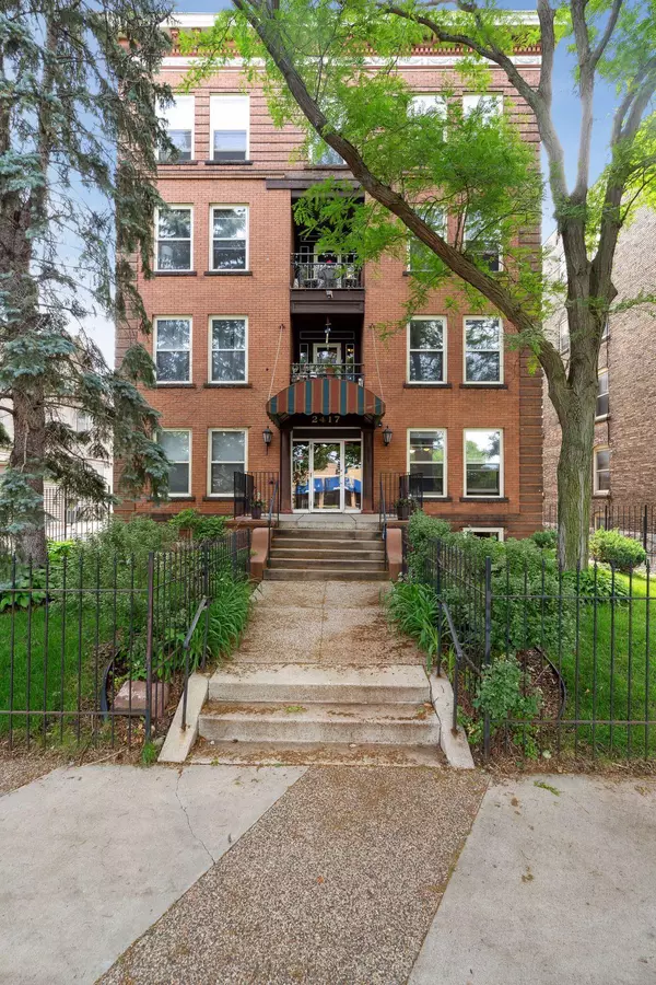 Minneapolis, MN 55405,2417 Emerson AVE S #101