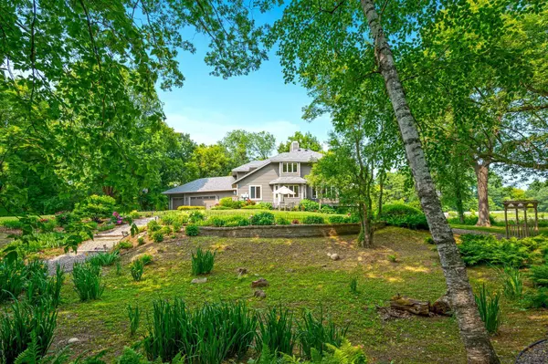 Dellwood, MN 55110,4 Fenlea CIR