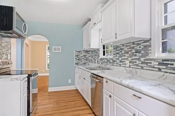 1919 Flandrau ST, Maplewood, MN 55109