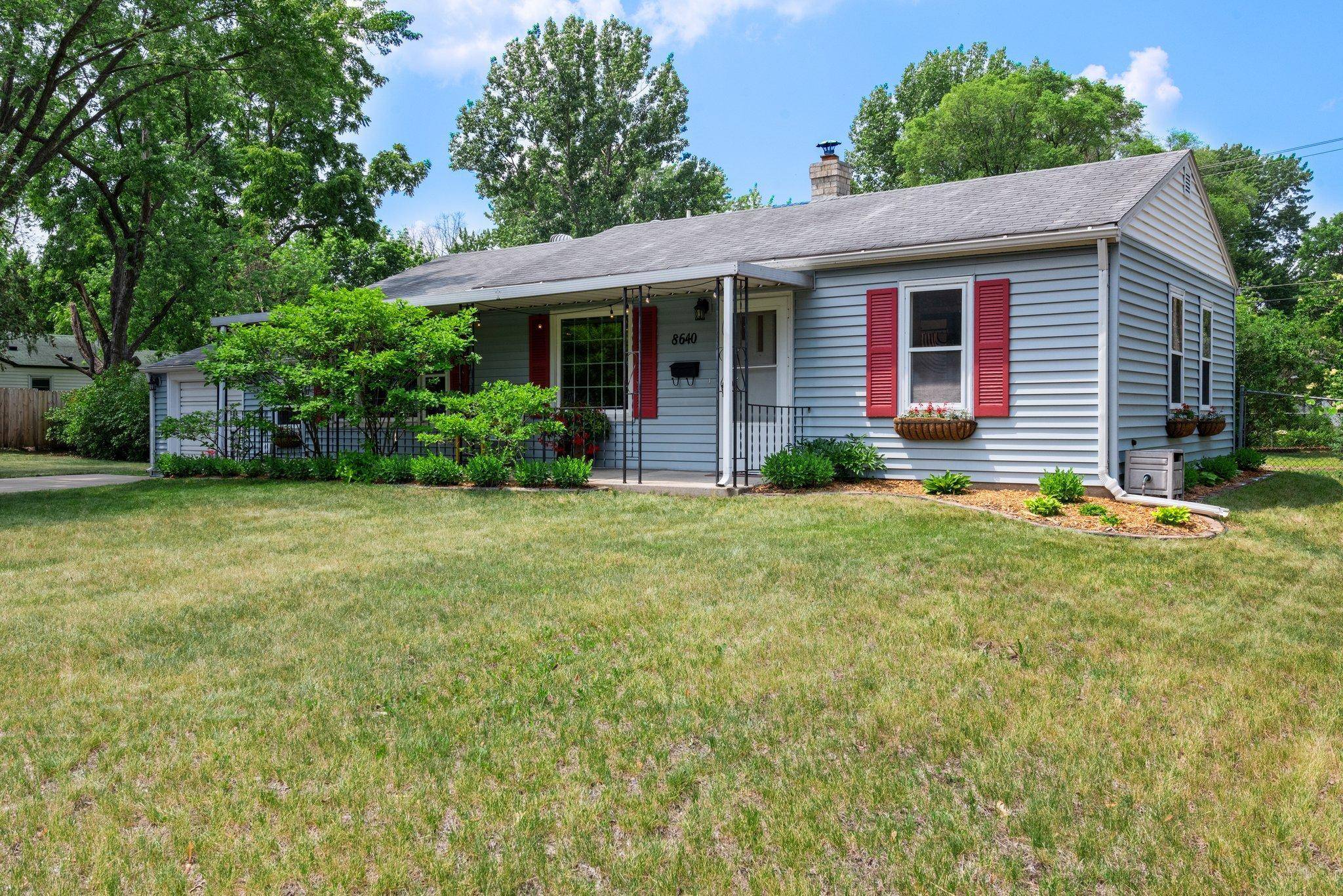 8640 12th AVE S, Bloomington, MN 55425