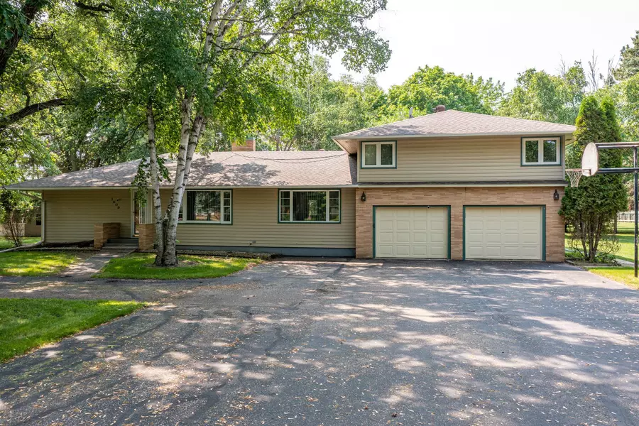 1009 Oakland Park RD, Thief River Falls, MN 56701