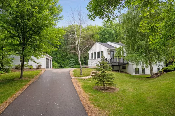 7060 State Highway 55, Greenfield, MN 55373