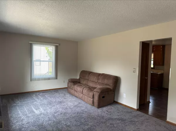 Elbow Lake, MN 56531,720 2nd ST SE