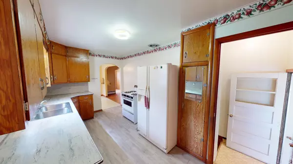 Alden, MN 56009,278 Main ST W