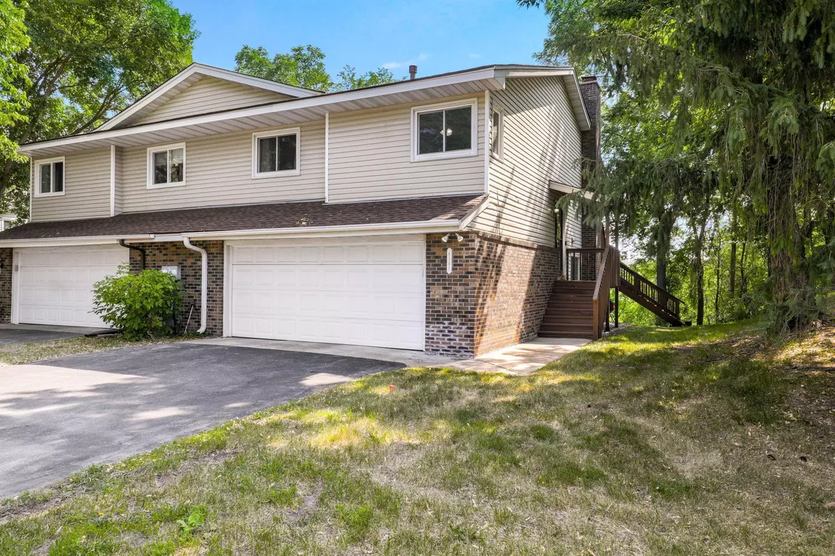 Minnetonka, MN 55345,6141 Creek View TRL