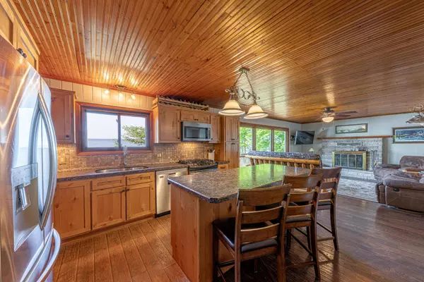 Walker, MN 56484,7586 Blue Water Beach RD NW