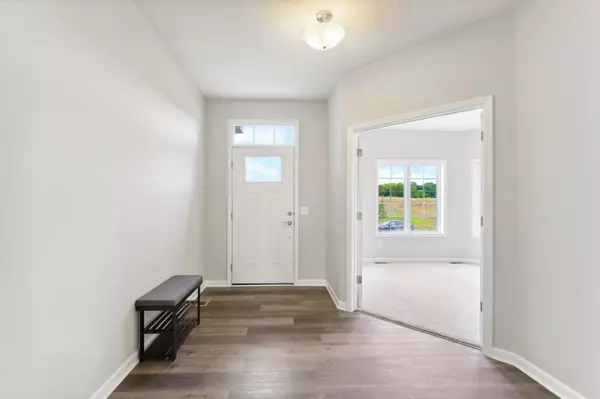 Delano, MN 55328,1007 Cottonwood RD