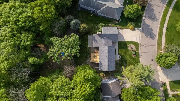 Rochester, MN 55902,1412 Woodland DR SW
