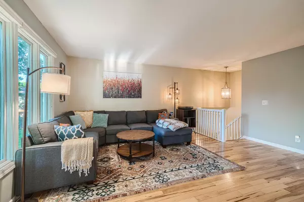 Vadnais Heights, MN 55127,3979 Woodview DR