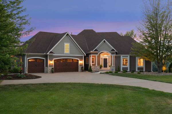 19300 Heitel WAY, Prior Lake, MN 55372