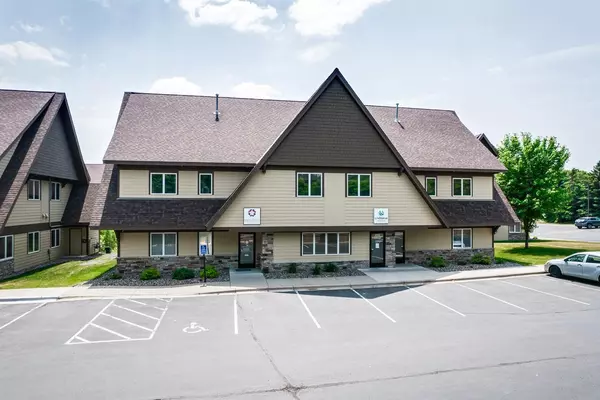 Maplewood, MN 55109,2103 County Road D E